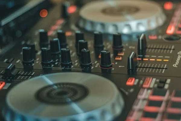 25+ Dj Poster Templates | Free & Premium PSD | Ai | Word ( Doc ) | InDesign Format Templates